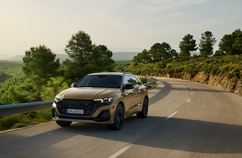 Ekspresyjny design i nowa technika świateł - udoskonalone Audi Q8