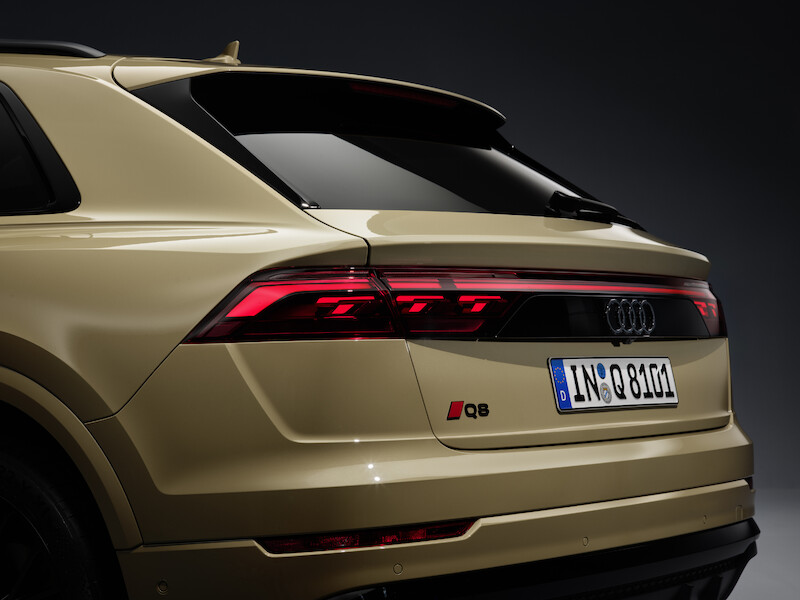 Ekspresyjny design i nowa technika świateł - udoskonalone Audi Q8