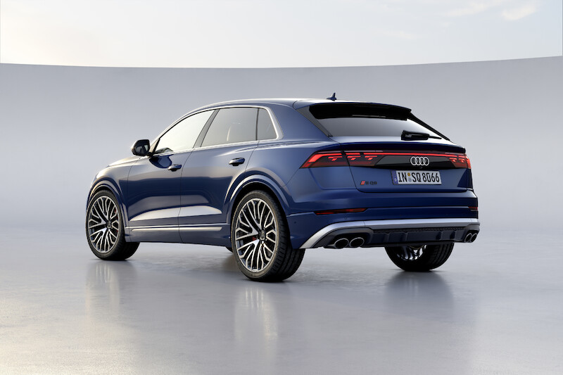 Ekspresyjny design i nowa technika świateł - udoskonalone Audi Q8