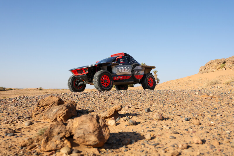 Audi RS Q e-tron na 2024 rok: innowacyjny prototyp z nowymi ulepszeniami