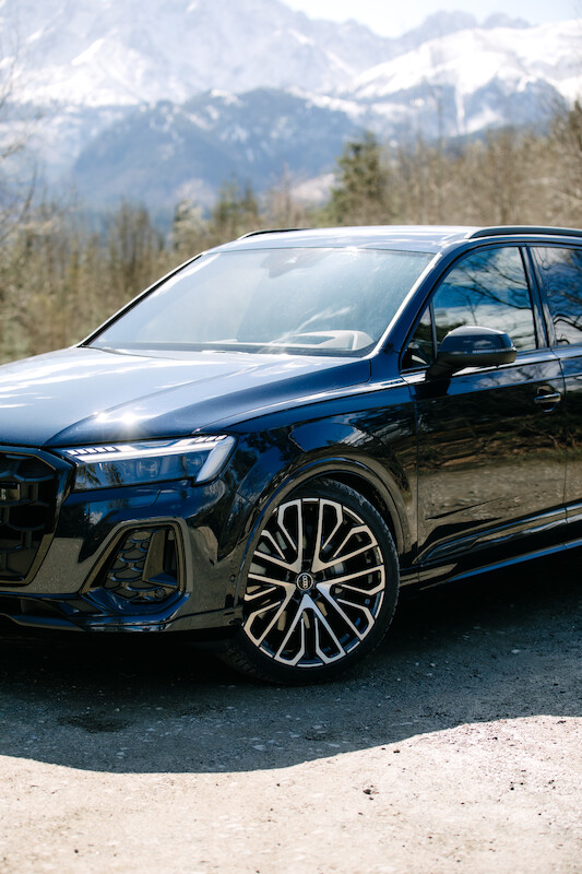 Mocne pod względem designu, komfortu i technologii: odnowione Audi Q7
