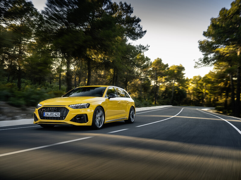 Wysokie osiągi w codziennym użytkowaniu i na torze wyścigowym: Audi RS 4 Avant edition 25 years