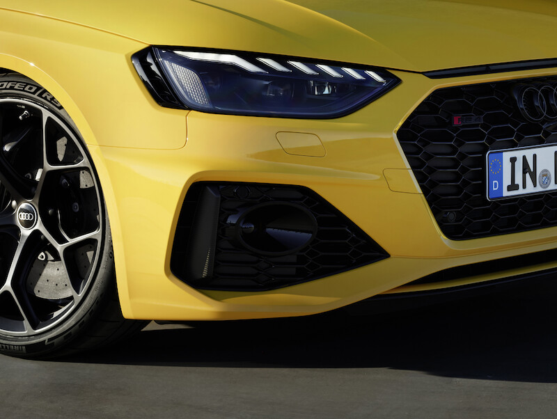 Wysokie osiągi w codziennym użytkowaniu i na torze wyścigowym: Audi RS 4 Avant edition 25 years