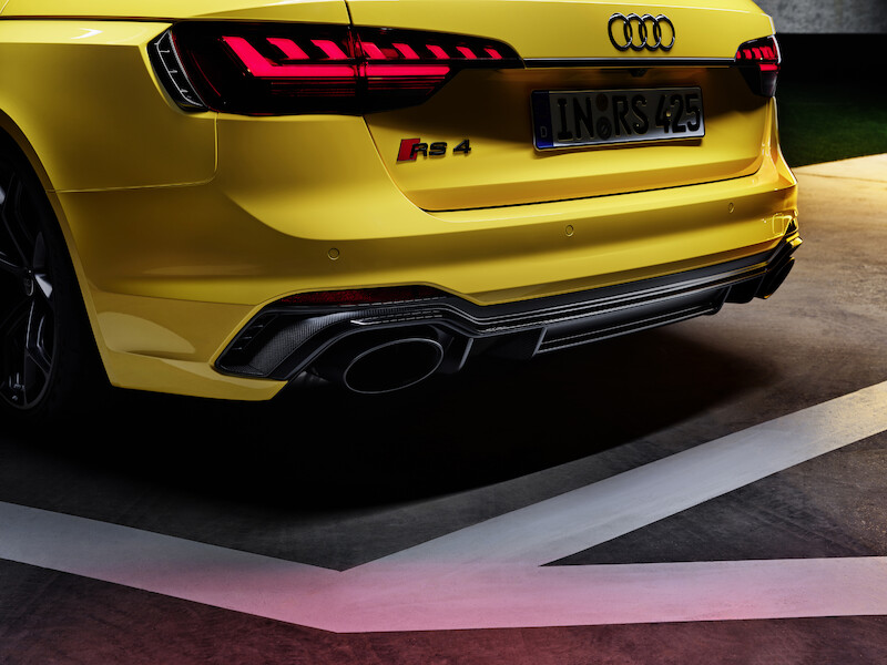 Wysokie osiągi w codziennym użytkowaniu i na torze wyścigowym: Audi RS 4 Avant edition 25 years