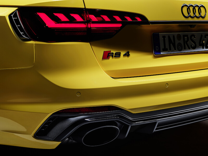 Wysokie osiągi w codziennym użytkowaniu i na torze wyścigowym: Audi RS 4 Avant edition 25 years