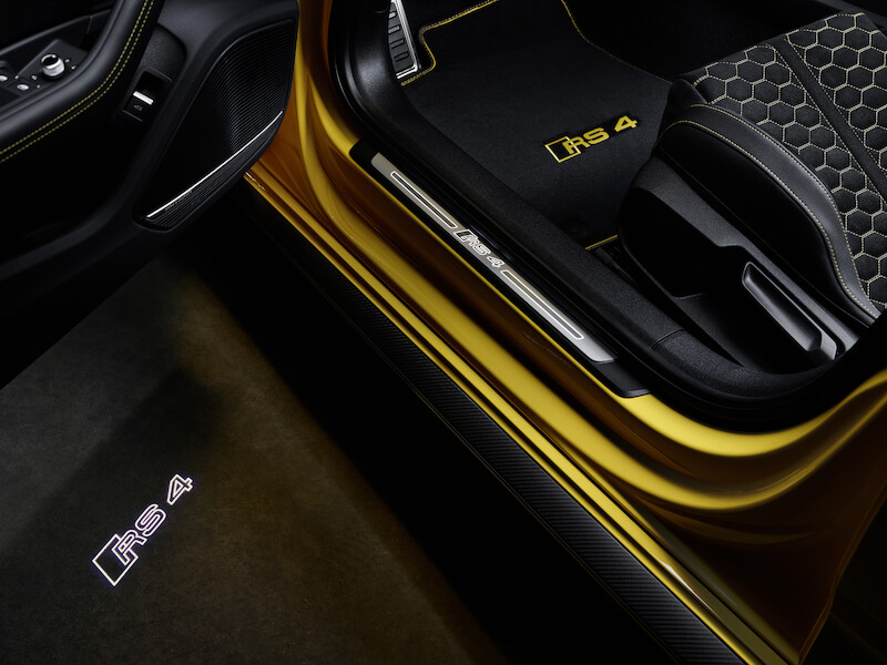 Wysokie osiągi w codziennym użytkowaniu i na torze wyścigowym: Audi RS 4 Avant edition 25 years