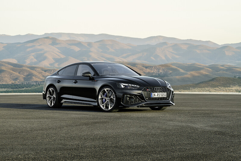 Wysokie osiągi w codziennym użytkowaniu i na torze wyścigowym: Audi RS 4 Avant edition 25 years