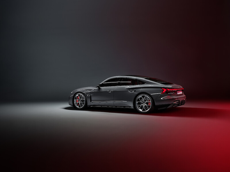 Nowe Audi e-tron GT: elektryzujące arcydzieło