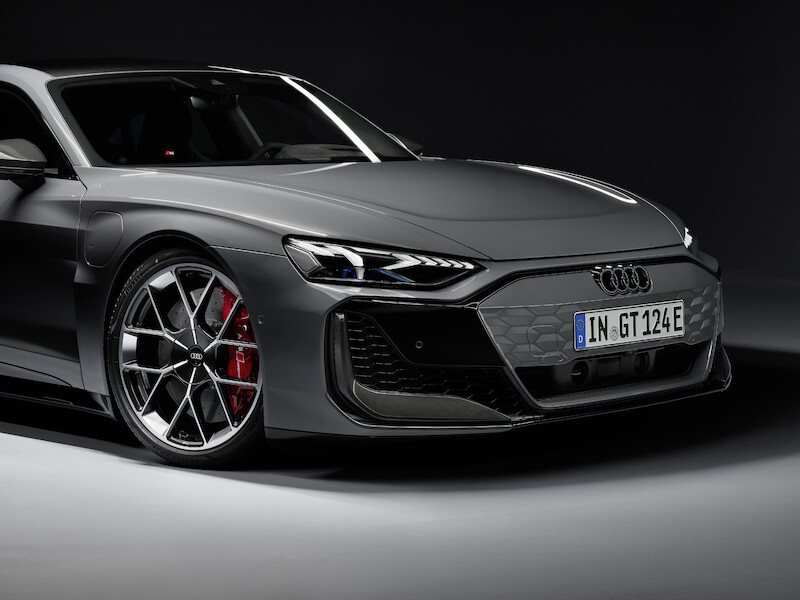 Nowe Audi e-tron GT: elektryzujące arcydzieło