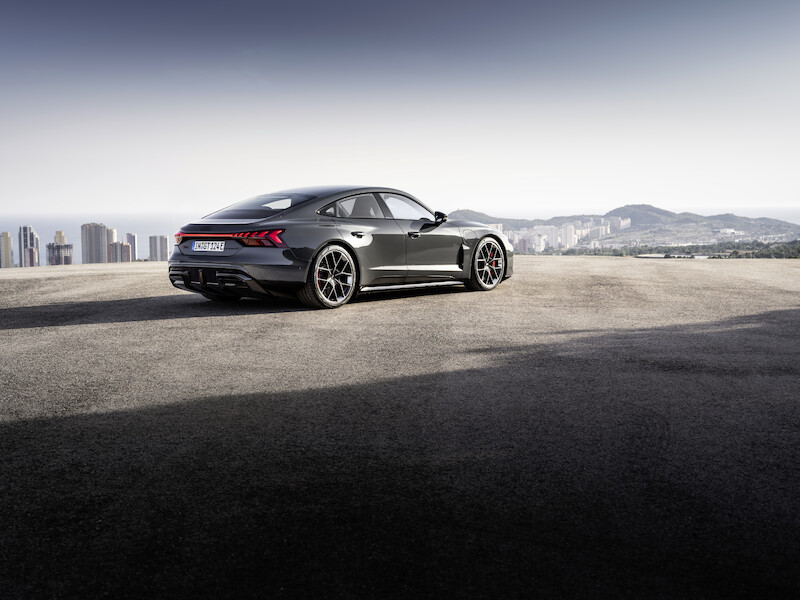 Nowe Audi e-tron GT: elektryzujące arcydzieło