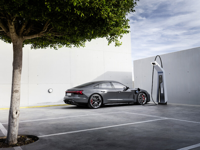 Nowe Audi e-tron GT: elektryzujące arcydzieło