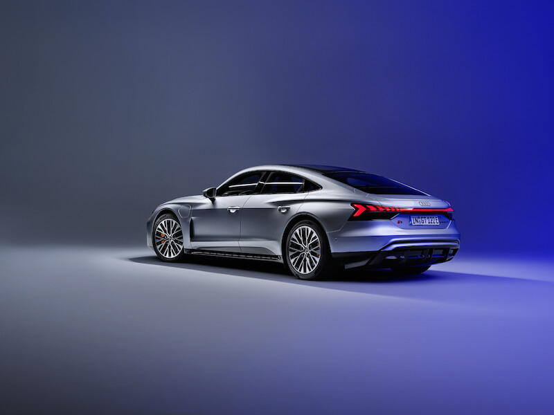 Nowe Audi e-tron GT: elektryzujące arcydzieło