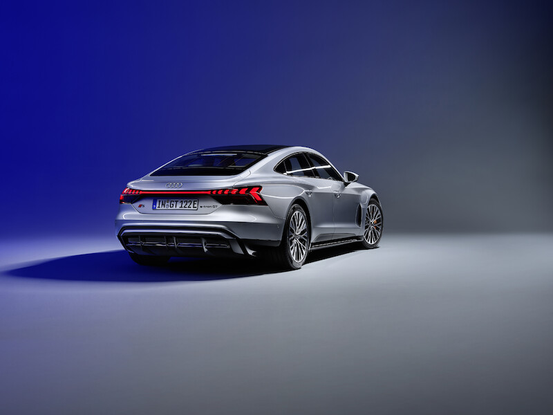 Nowe Audi e-tron GT: elektryzujące arcydzieło
