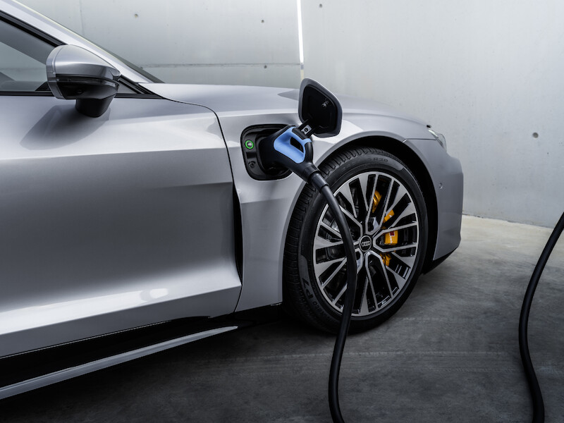Nowe Audi e-tron GT: elektryzujące arcydzieło