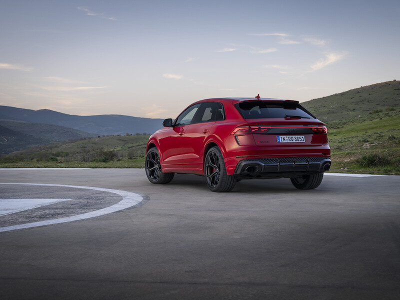 Najmocniejsze SUV-y Audi Sport GmbH: nowe RS Q8 performance i zaktualizowane RS Q8