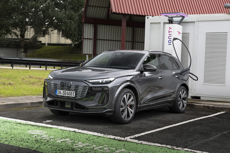 Czysta przyjemność z jazdy: północna Hiszpania w Audi Q6 e-tron