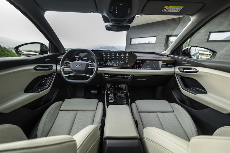 Czysta przyjemność z jazdy: północna Hiszpania w Audi Q6 e-tron