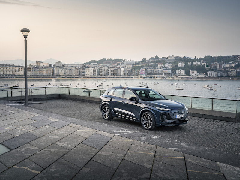 Czysta przyjemność z jazdy: północna Hiszpania w Audi Q6 e-tron