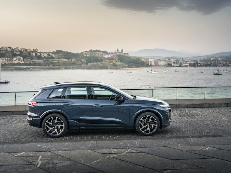 Czysta przyjemność z jazdy: północna Hiszpania w Audi Q6 e-tron