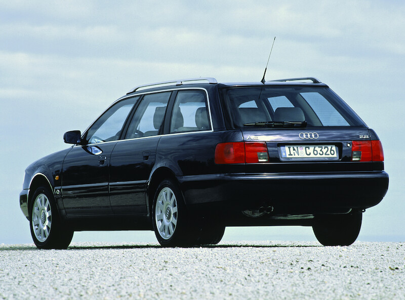 Audi A6: droga od spalinowej legendy do elektrycznego symbolu przyszłości