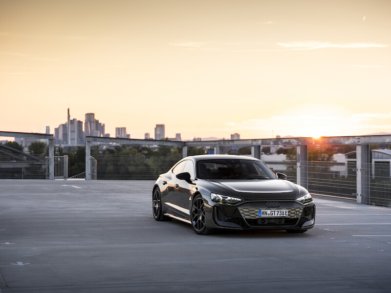 Najmocniejszy produkcyjny samochód Audi: nowe RS e-tron GT performance
