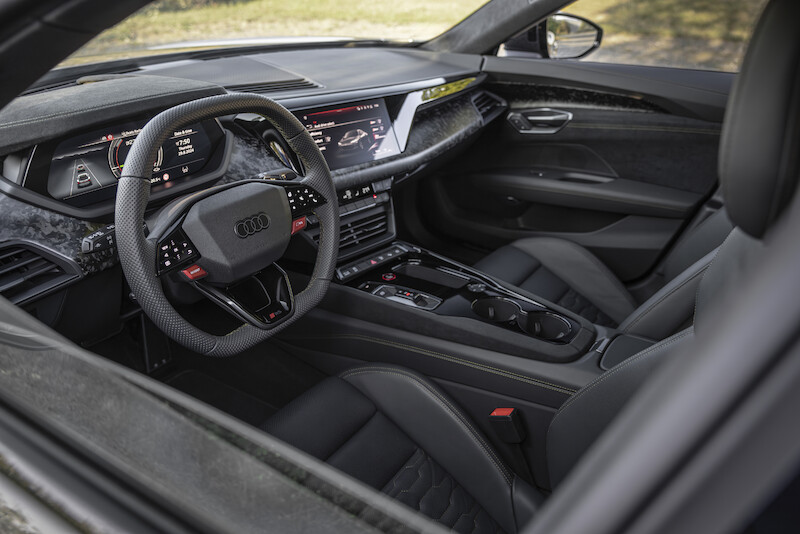 Najmocniejszy produkcyjny samochód Audi: nowe RS e-tron GT performance