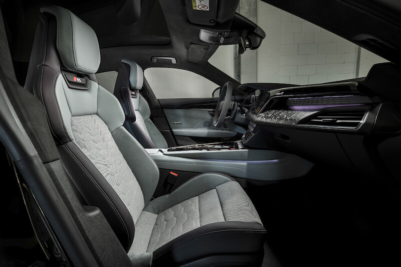Najmocniejszy produkcyjny samochód Audi: nowe RS e-tron GT performance
