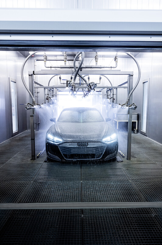 Najmocniejszy produkcyjny samochód Audi: nowe RS e-tron GT performance