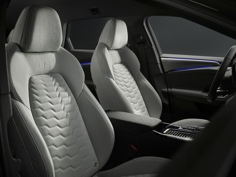 Nowe oblicze segmentu wyższej klasy średniej: Audi A6 e-tron wyznacza nowe standardy w zakresie stylistyki i zasięgu