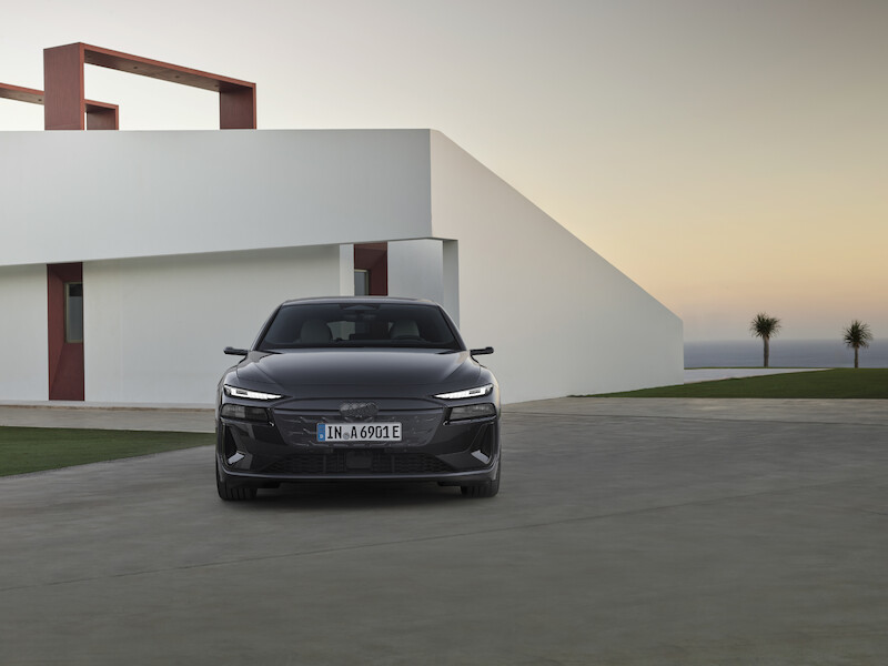 Nowe oblicze segmentu wyższej klasy średniej: Audi A6 e-tron wyznacza nowe standardy w zakresie stylistyki i zasięgu
