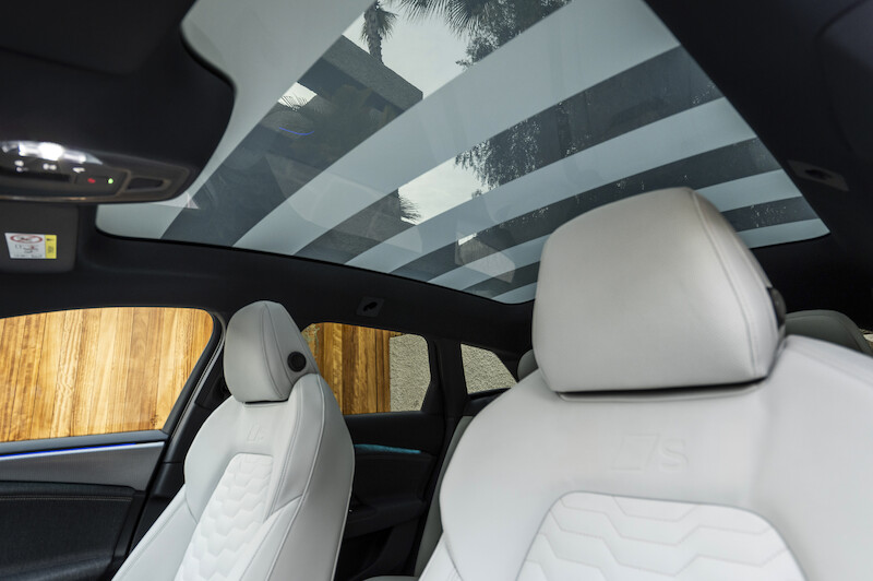 Nowe oblicze segmentu wyższej klasy średniej: Audi A6 e-tron wyznacza nowe standardy w zakresie stylistyki i zasięgu