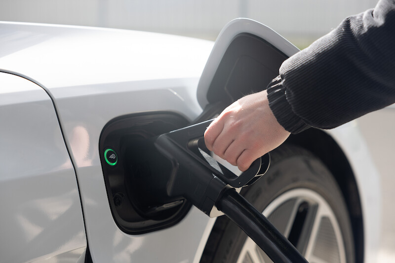 Łatwa instalacja domowej stacji ładowania z usługą Audi Home Check w Polsce