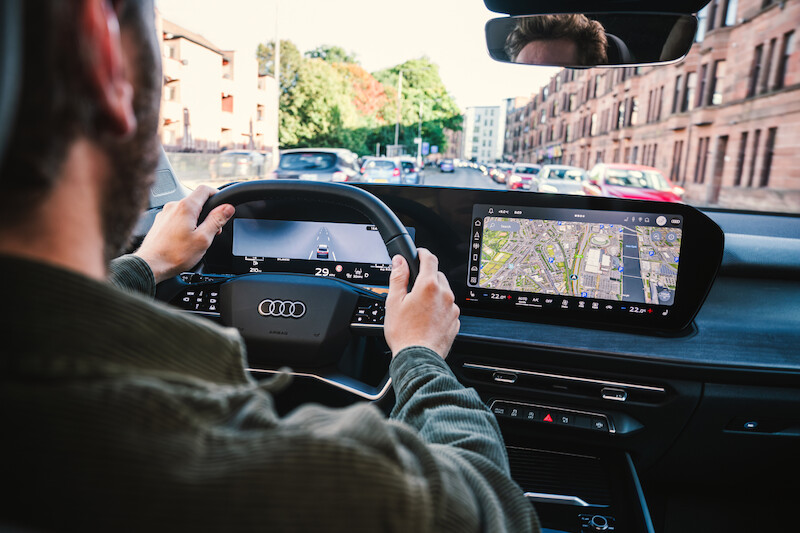 Kompaktowy klasyk spotyka celtycki urok: nowe Audi Q3 w Szkocji