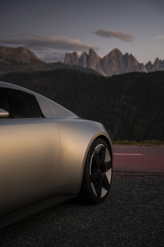 Audi Concept C – bezpośrednia zapowiedź w pełni elektrycznego samochodu sportowego (materiały video)