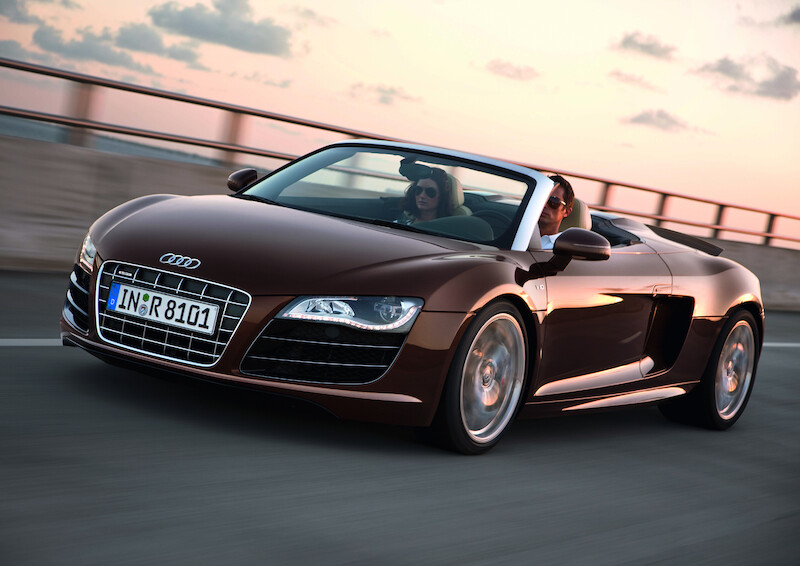Audi R8 Spyder 5.2 FSI quattro - 
kabriolet z zapierającą dech w piersiach dynamiką