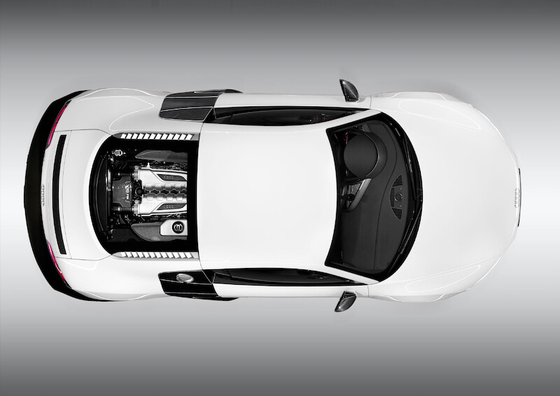 R8 V10