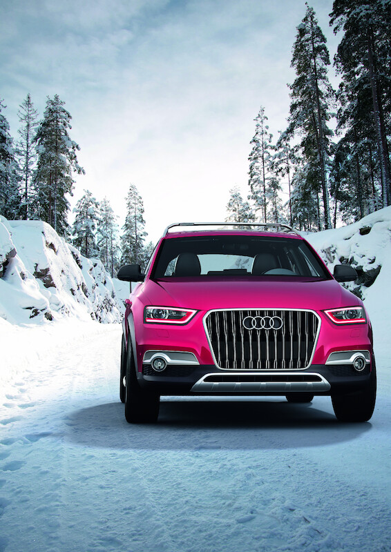 Audi Q3 red track