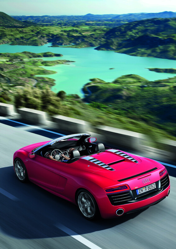 R8 Spyder V10