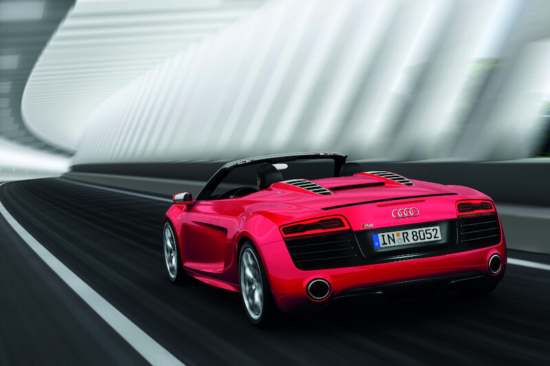 R8 Spyder V10