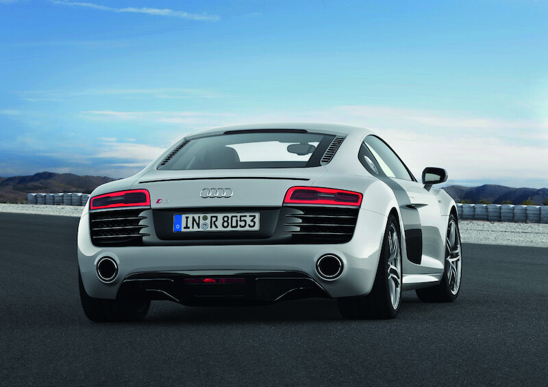 R8 V10 plus