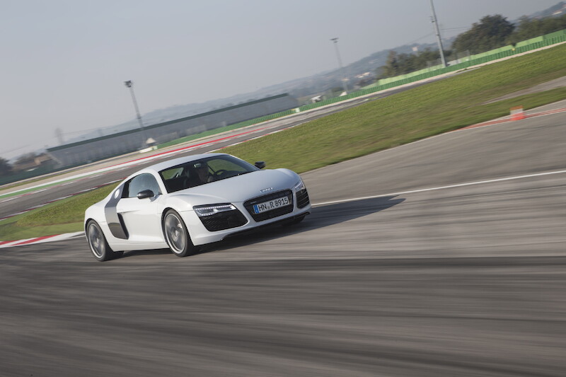 Audi R8 Coupé V8