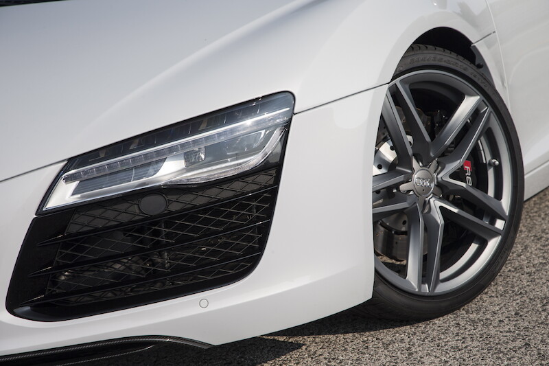 Audi R8 Coupé V8