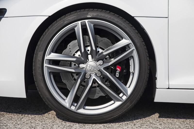 Audi R8 Coupé V8