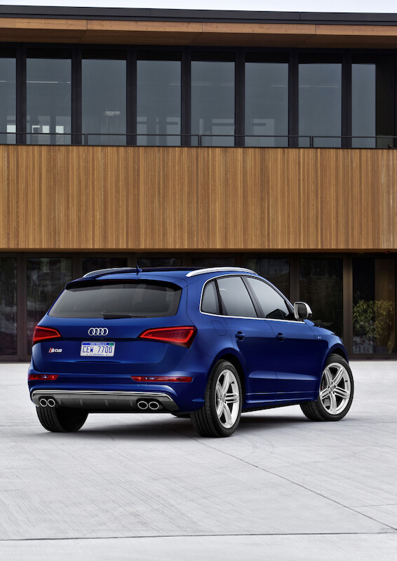 Premiera Audi SQ5 z silnikiem benzynowym: dynamika i moc 354 KM