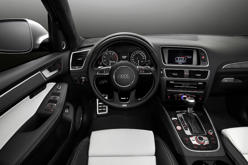 Premiera Audi SQ5 z silnikiem benzynowym: dynamika i moc 354 KM