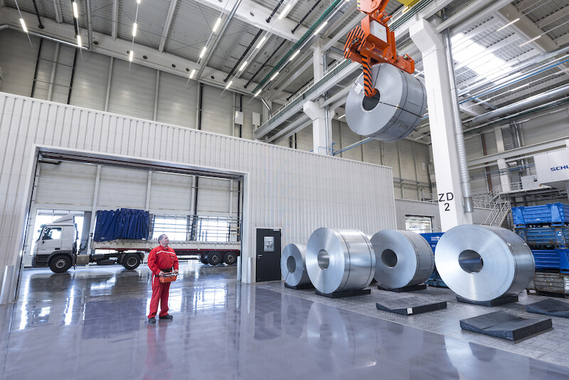 Audi Hungaria uroczyście podejmuje produkcję w nowo oddanym zakładzie