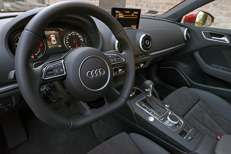 Dynamiczny czterodrzwiowy kompakt - Audi A3 Limousine i S3 Limousine