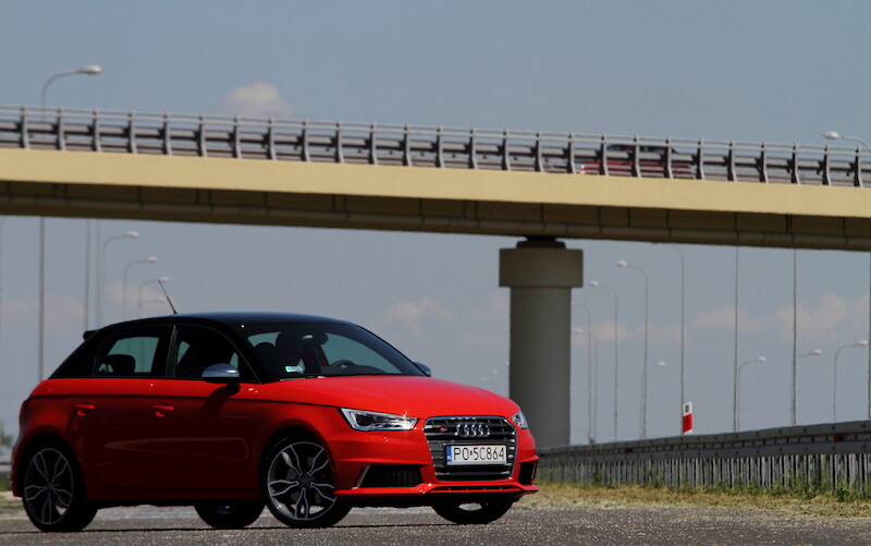Audi rozpoczyna sprzedaż modeli  S1 i S1 Sportback