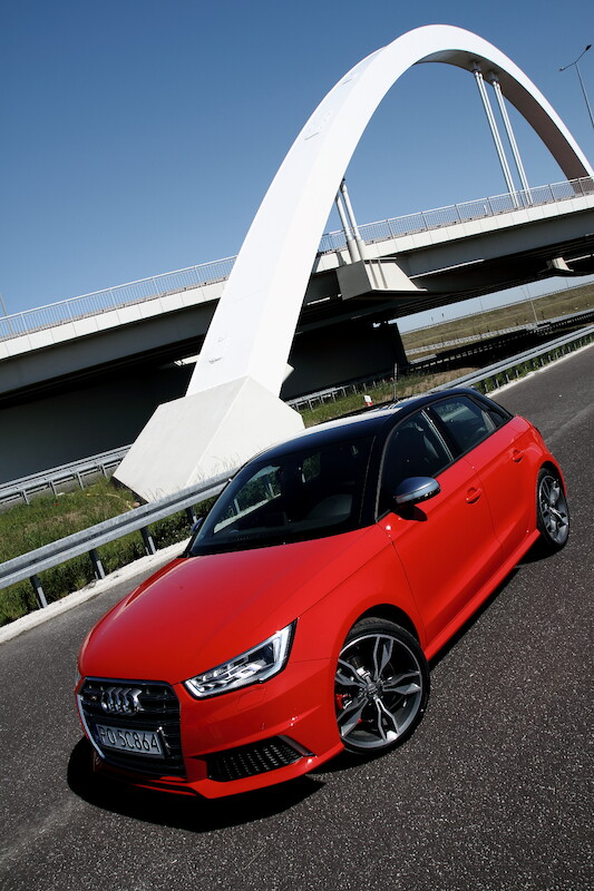 Audi rozpoczyna sprzedaż modeli  S1 i S1 Sportback