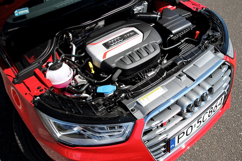 Audi rozpoczyna sprzedaż modeli  S1 i S1 Sportback